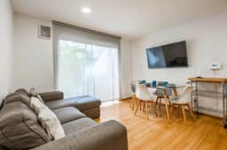 Adam's home with high-speed Internet near Polanco - Image 4