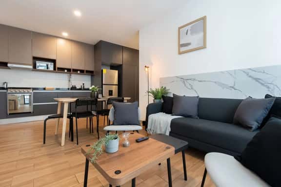 Two bedroom condo | fast wifi & parking | near Centro GDL - Image 1