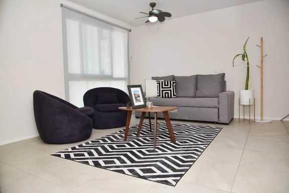 Family Home | World Cup GDL| Invoicing Available - Image 2